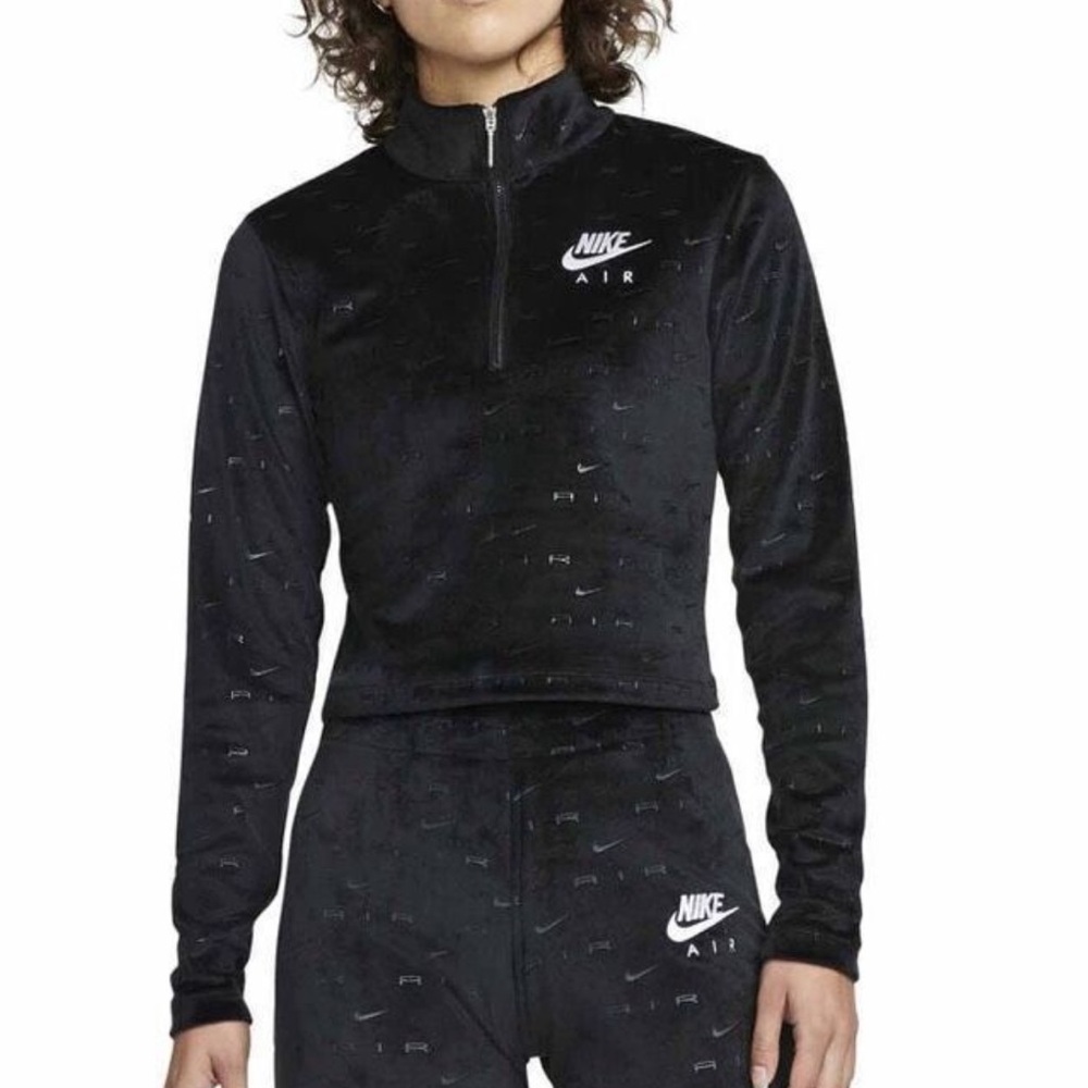 Nike Women's Black Half-Zip Cropped Sweatshirt